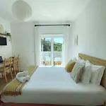 Pensión Oliva Ericeira